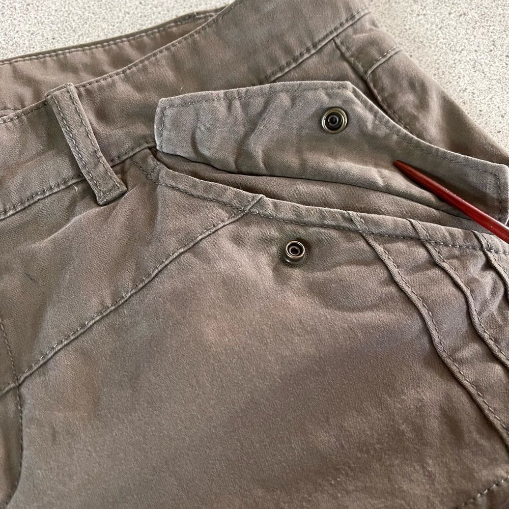 Gap cargo pocket skinny khakis - Picture 8 of 9